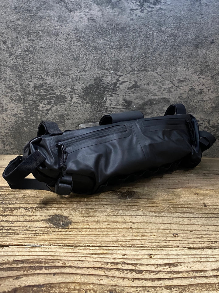 JY841 スペシャライズド SPECIALIZED BURRA BURRA FRAMEPACK フレームバッグ ※スレあり