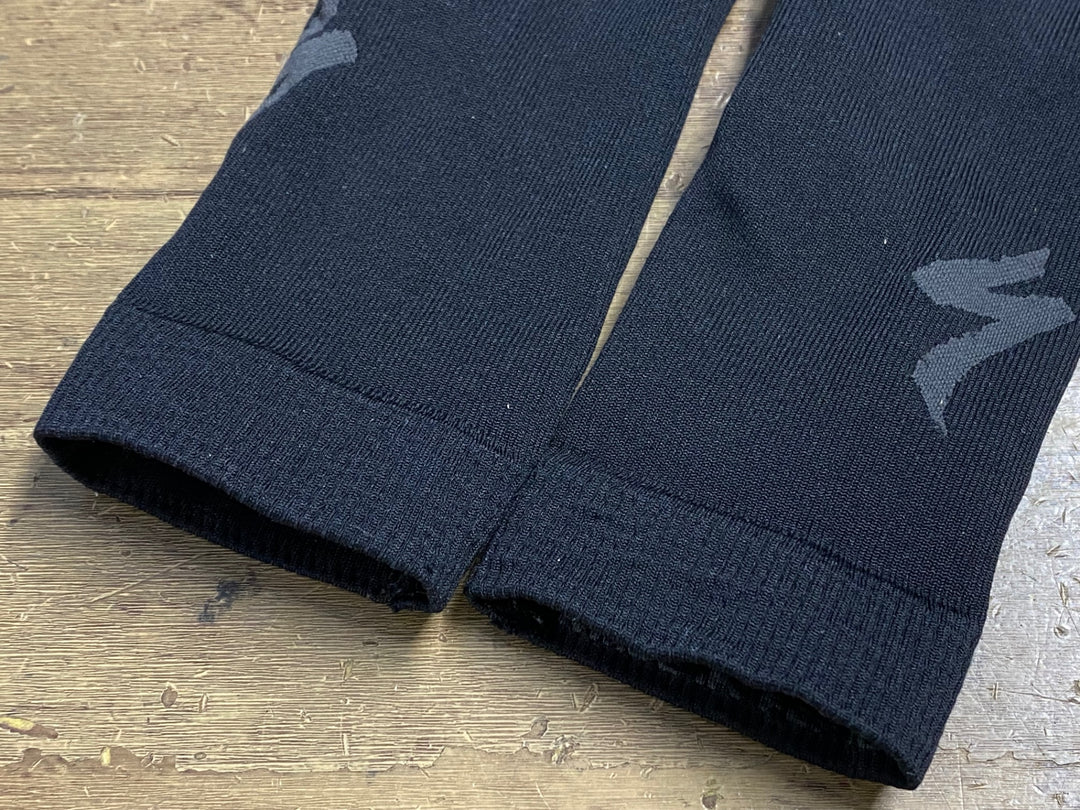 JZ110 スペシャライズド SPECIALIZED アームカバー 黒 ※サイズ不明