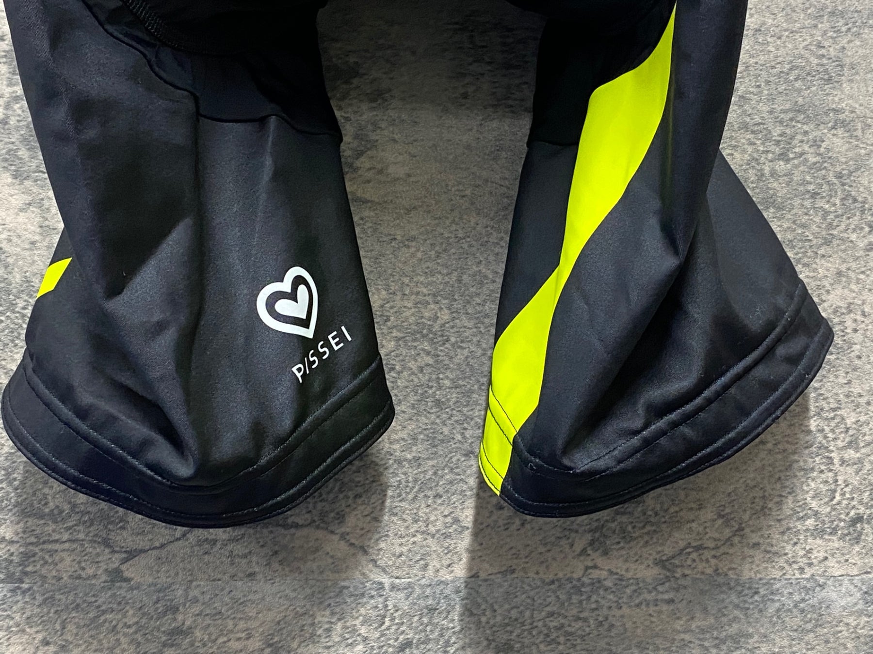 JS998 ピセイ PISSEI ビブショーツ 黒 黄 2 TOKYOWHEELS – BICI AMORE