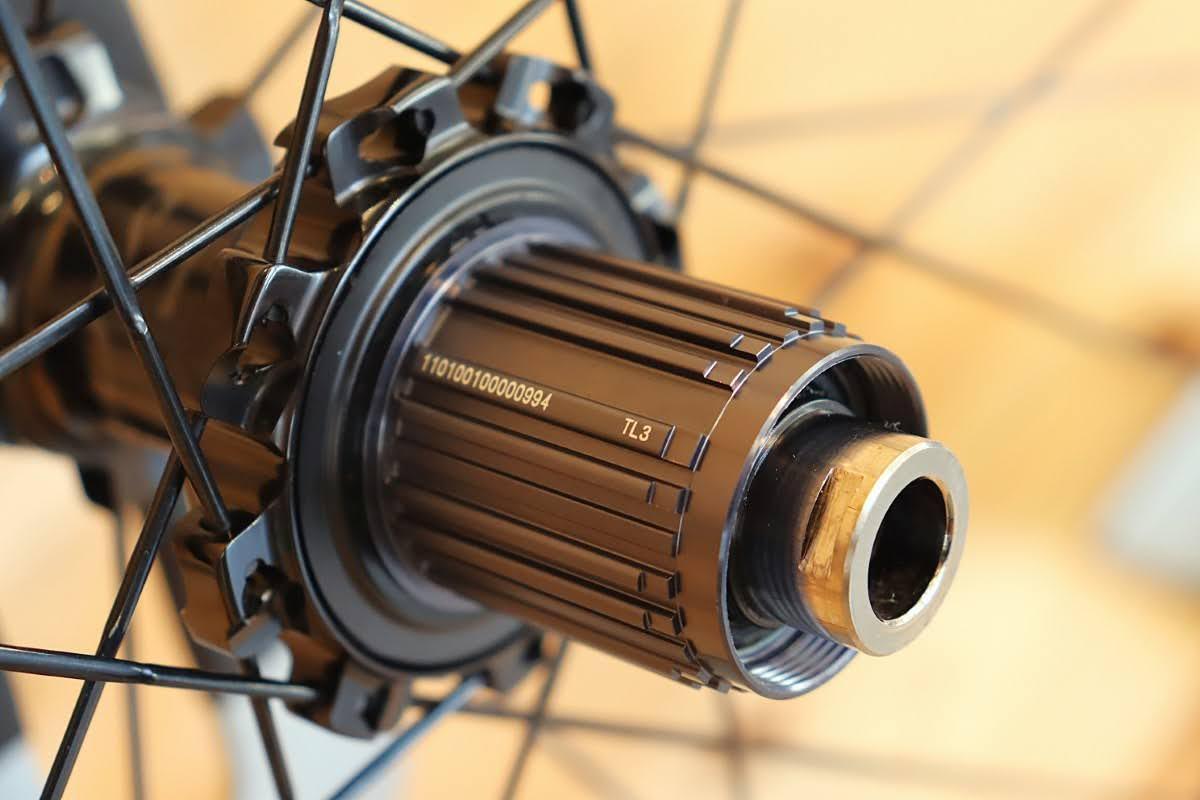 シマノ SHIMANO デュラエース DURA-ACE WH-R9270-C36-TL カーボン