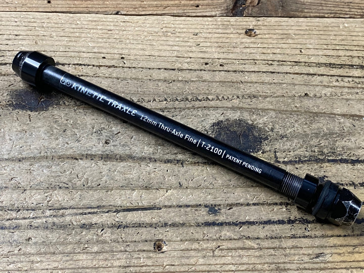 KR445 カートキネティック Kurt Kinetic Traxle Fine T-2100 固定ローラー用 スルーアクスル 12mm