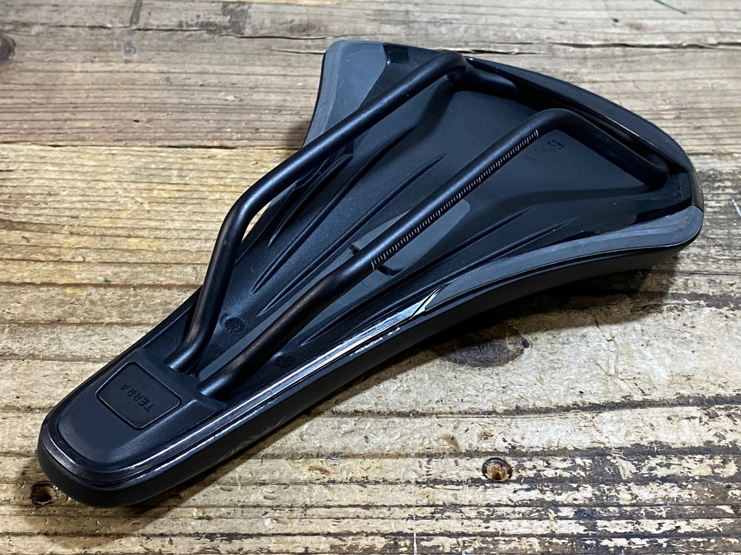 KK767 フィジーク fizik TERRA ARGO X5 サドル 黒 S-Alloy 150mm