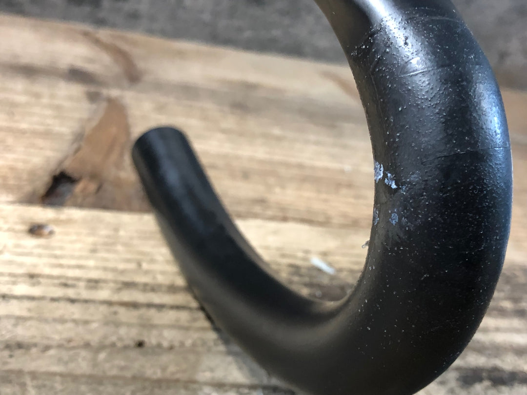 KA404 シマノ SHIMANO PRO PLT CARBON COMPOSITE ドロップハンドル ブラケット部C-C420mm Φ31.8