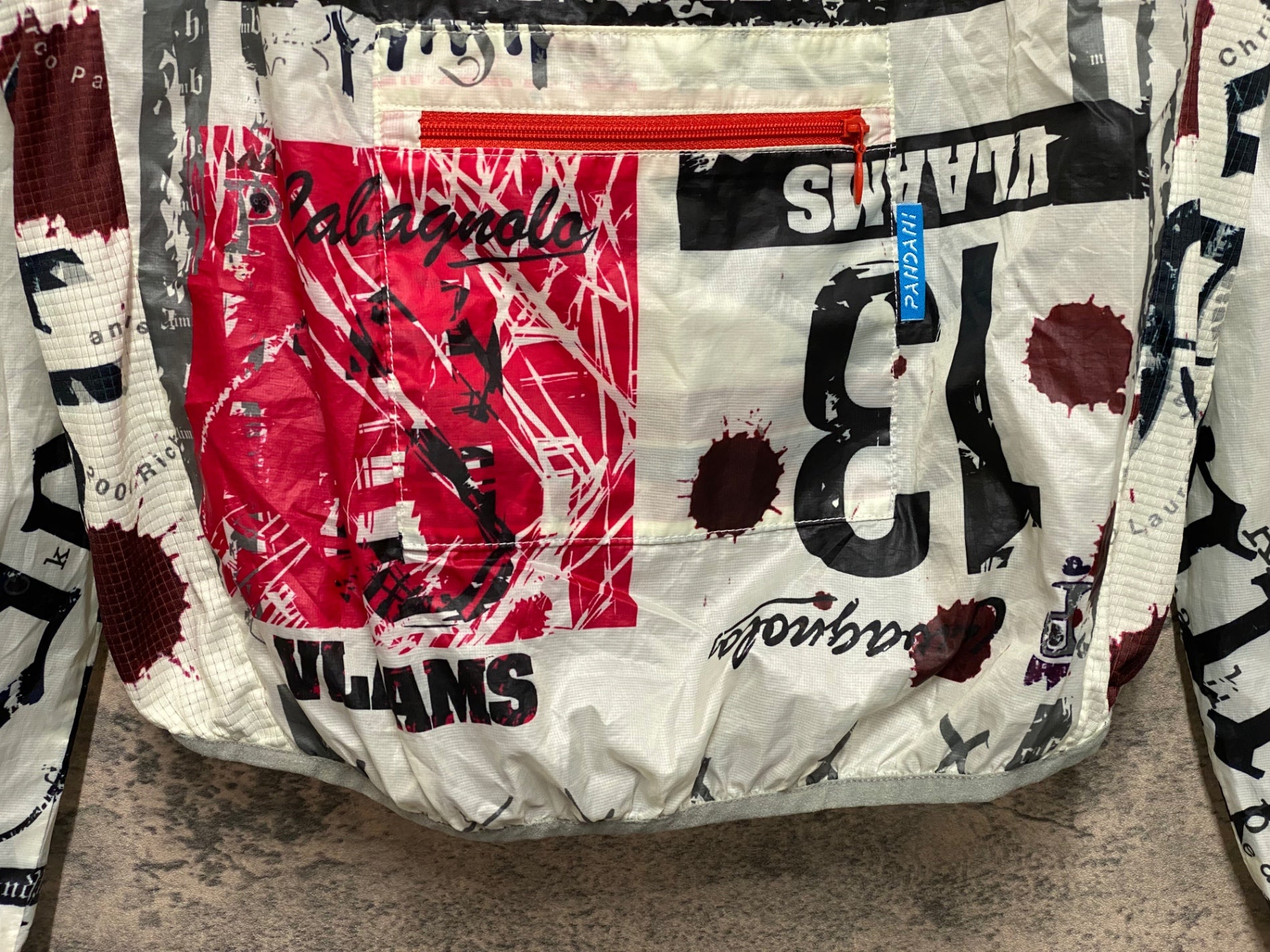 JM025 パンダーニ PANDANI 長袖 ウィンドブレーカー 総柄 M