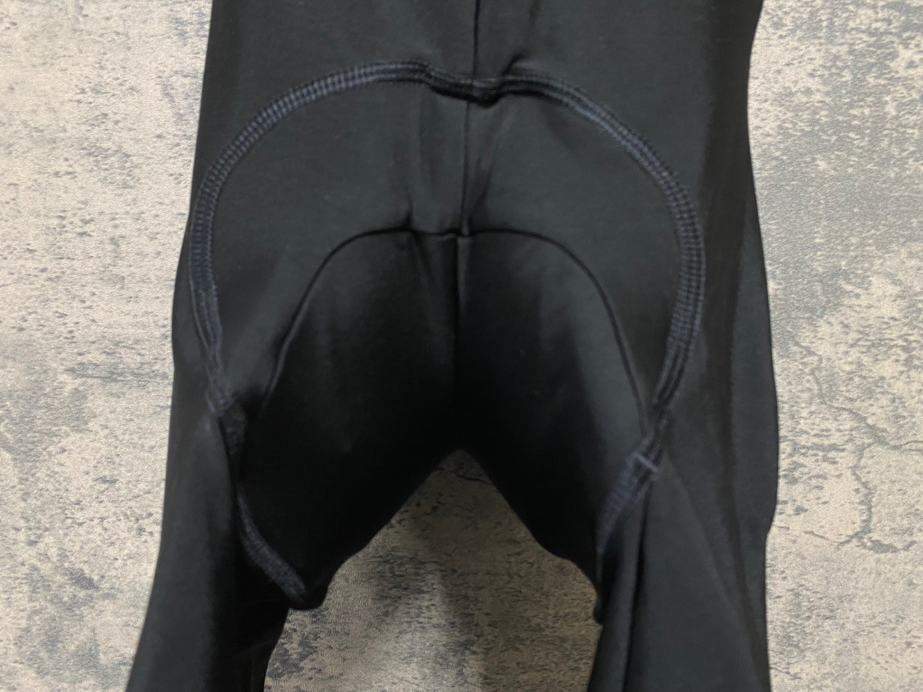 KI816 ラファ Rapha MEN'S CORE WINTER TIGHTS WITH PAD ビブタイツ 黒