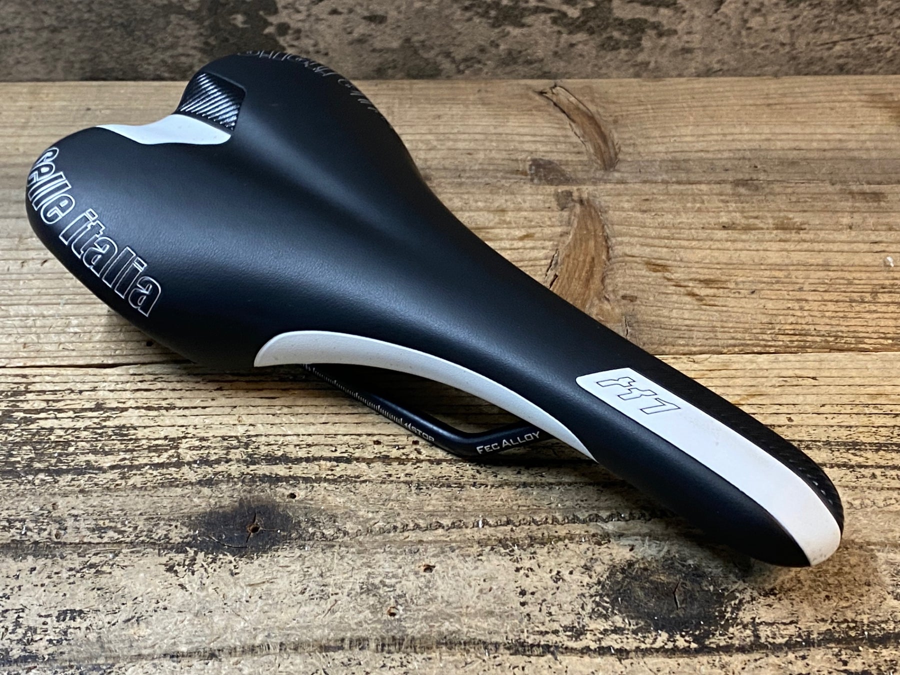 JT785 セライタリア selle italia X1 サドル FEC ALLOY 135mm – BICI