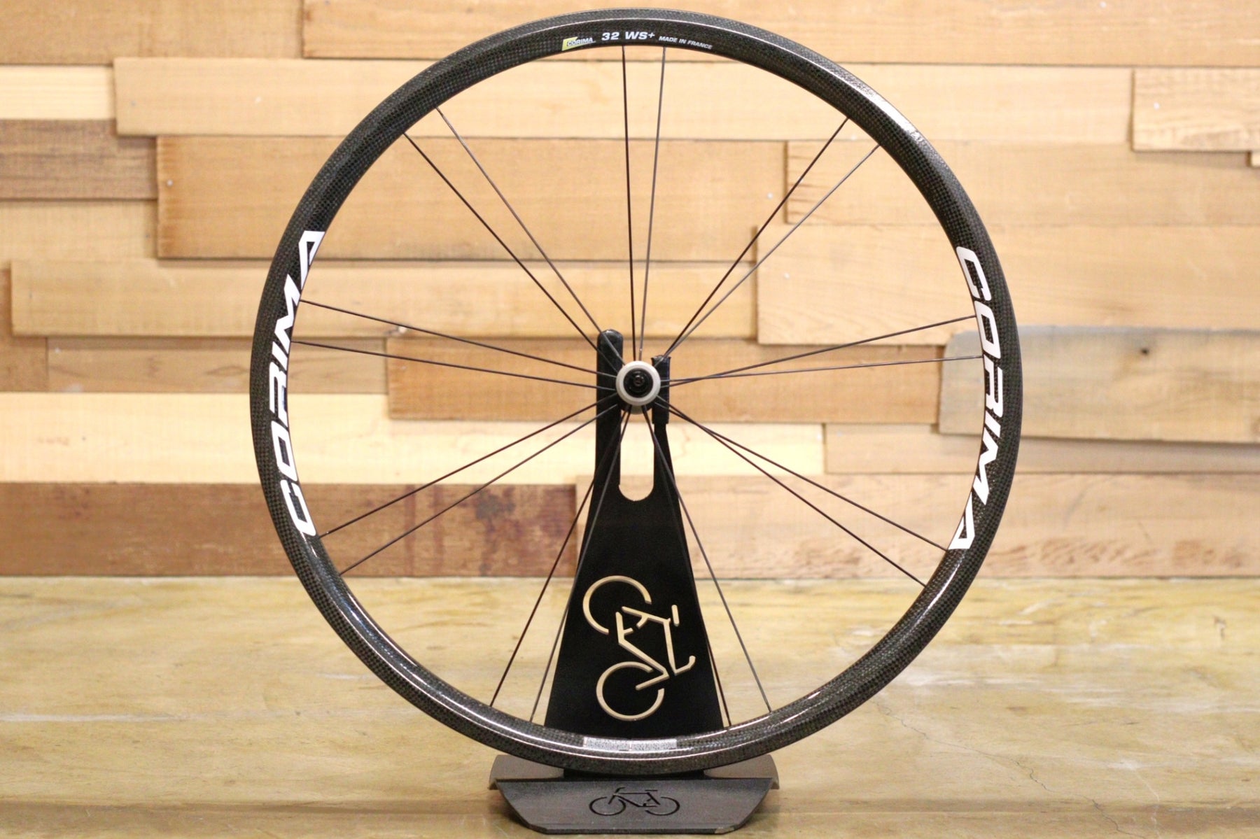 新品未使用 コリマ CORIMA 32mm WS+ カーボン クリンチャー フロント