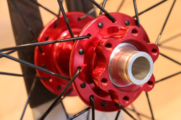 【訳アリ】 クリスキング CHRIS KING ISO FRONT BOOST 110×15mm PRAXIS WORKS C32リム 32H カーボン チューブレス フロントホイール 27.5インチ 【千葉店】