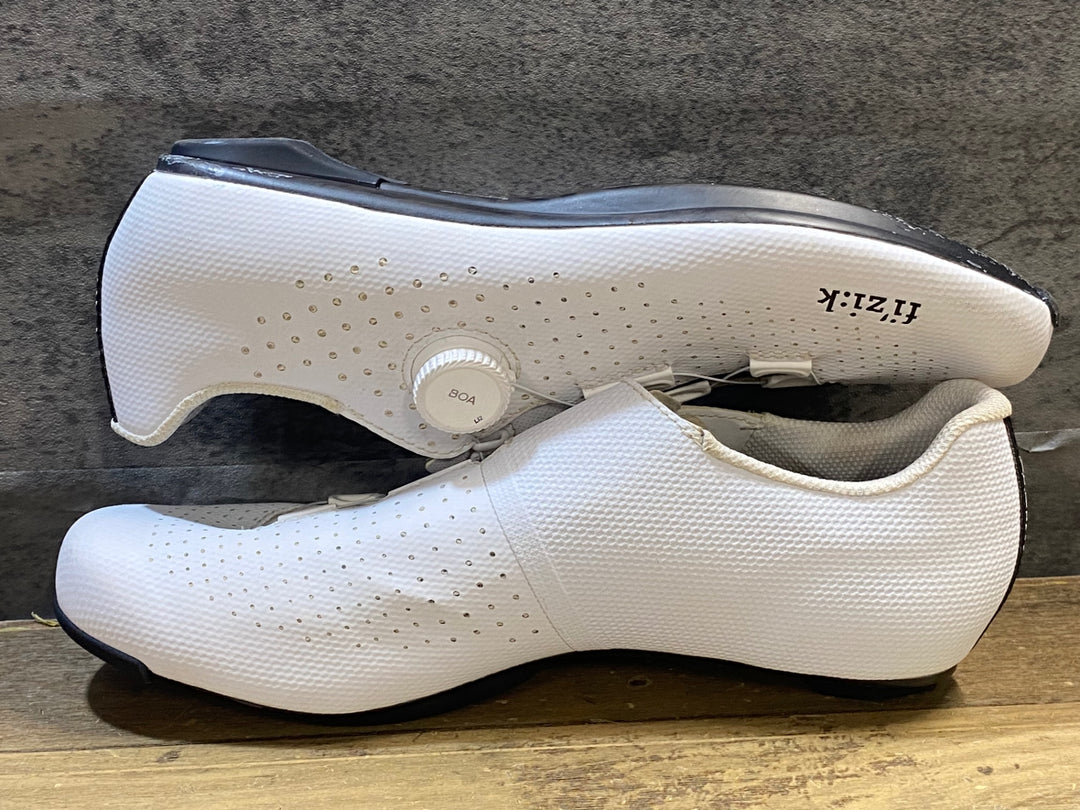 KL851 フィジーク fizik TEMPO DECOS CARBON WIDE SHOES ビンディングシューズ 白 BOA 3穴 EU42.5