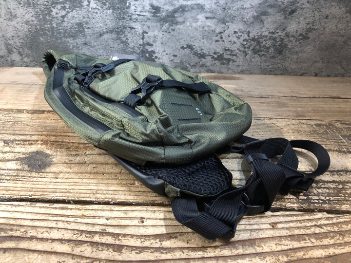 KE580 ジャックウルフスキン Jack Wolfskin メッセンジャーバッグ カーキ