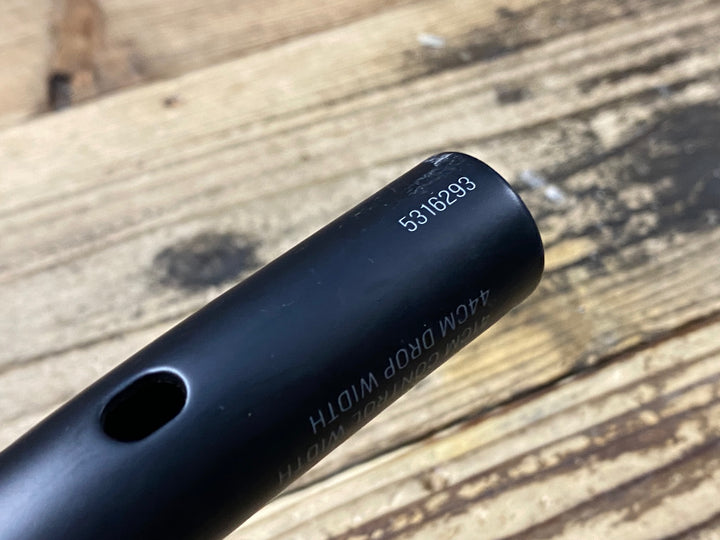 KG627 ボントレガー BONTRAGER AERO PRO カーボンドロップハンドル Φ31.8 ブラケットC-C410mm