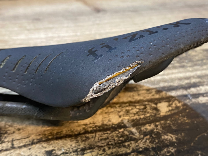 JX715 フィジーク fizik ANTARES R1 サドル カーボンレール 150mm