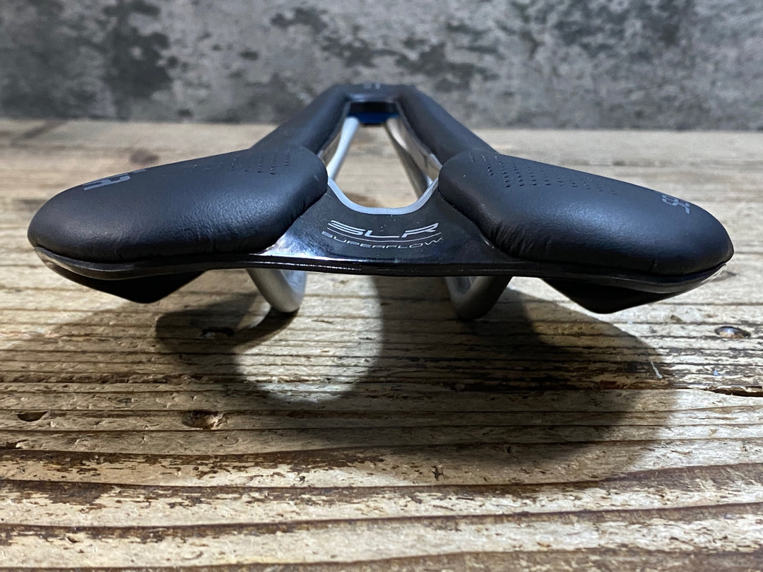 KC313 セライタリア selle italia SLR BOOST SUPERFLOW サドル 黒 Ti316 レール 145mm L3