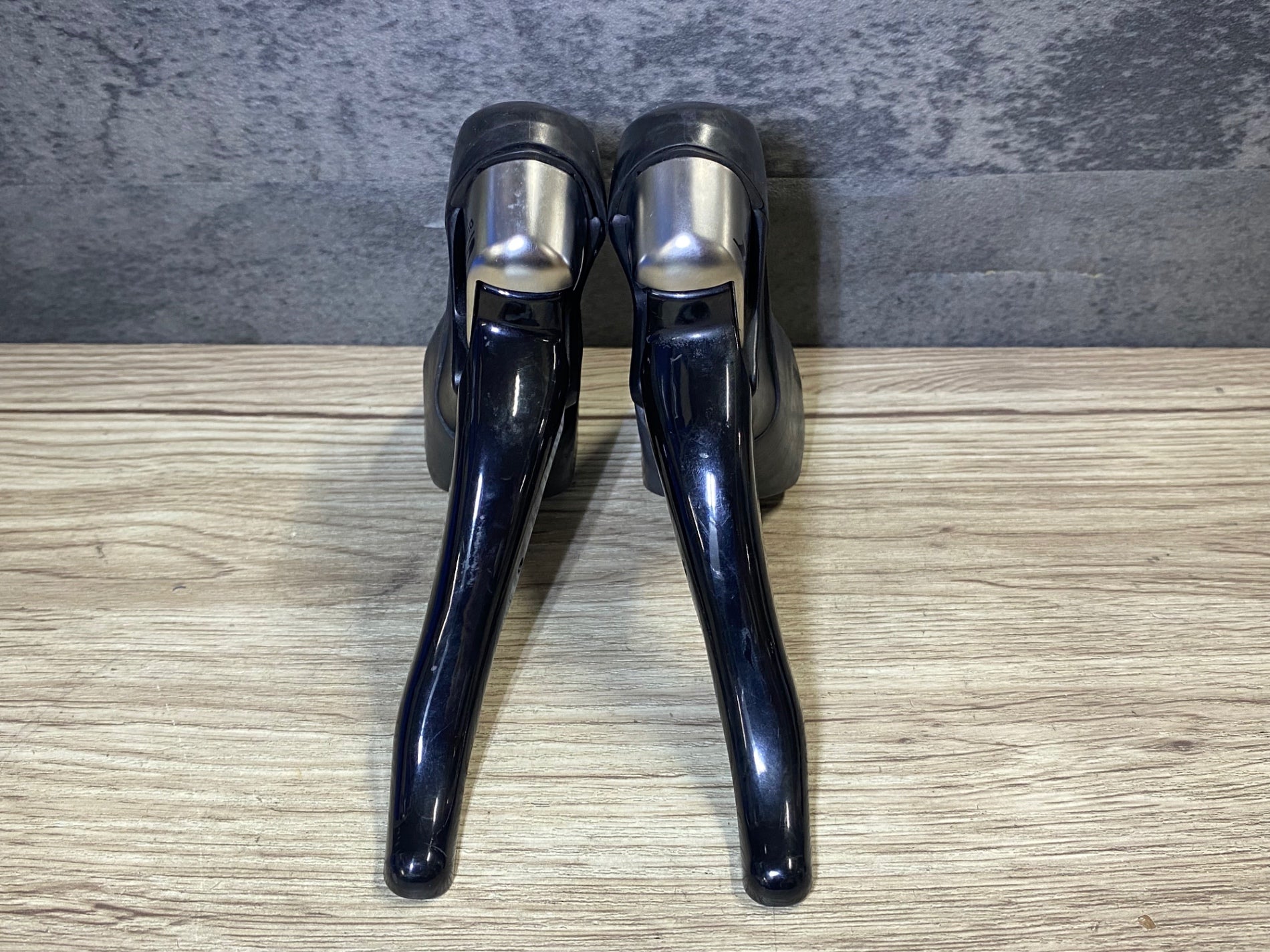 シマノ ST-5700 STIレバー 2×10s Shimano 105 ST-5700 2x10s Dual Control Levers L+R STI Shifters set