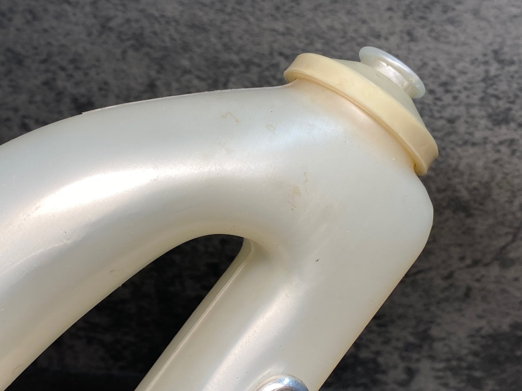 JH340 カンパニョーロ CAMPAGNOLO エアロボトル ボトルケージ 2個