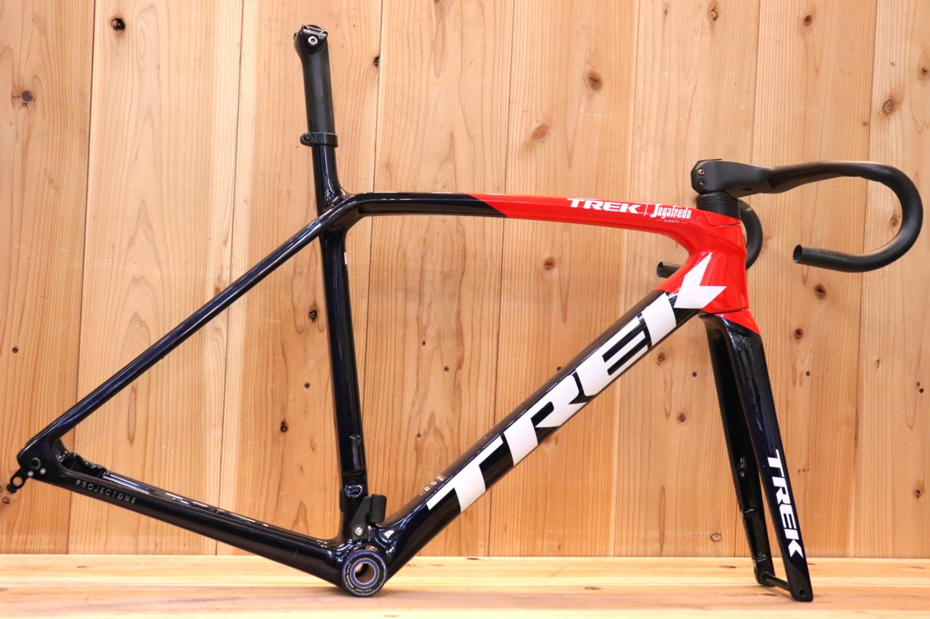 一体型ハンドル付属!!】 トレック TREK エモンダ EMONDASLR DISC