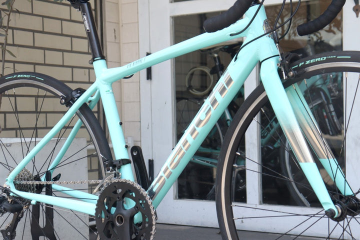 ビアンキ Bianchi ヴィア ニローネ VIA NIRONE7 2023モデル 47サイズ シマノ ソラ R3000MIX 9S アルミ ロードバイク 【横浜店】