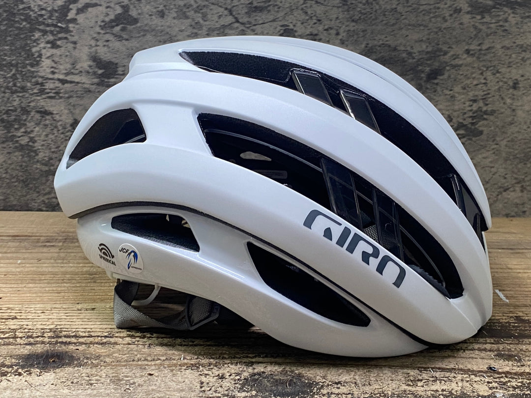 JO439 ジロ GIRO アリーズ スフェリカル ARIES SPHERICAL AF ヘルメット L 白 24/10製造