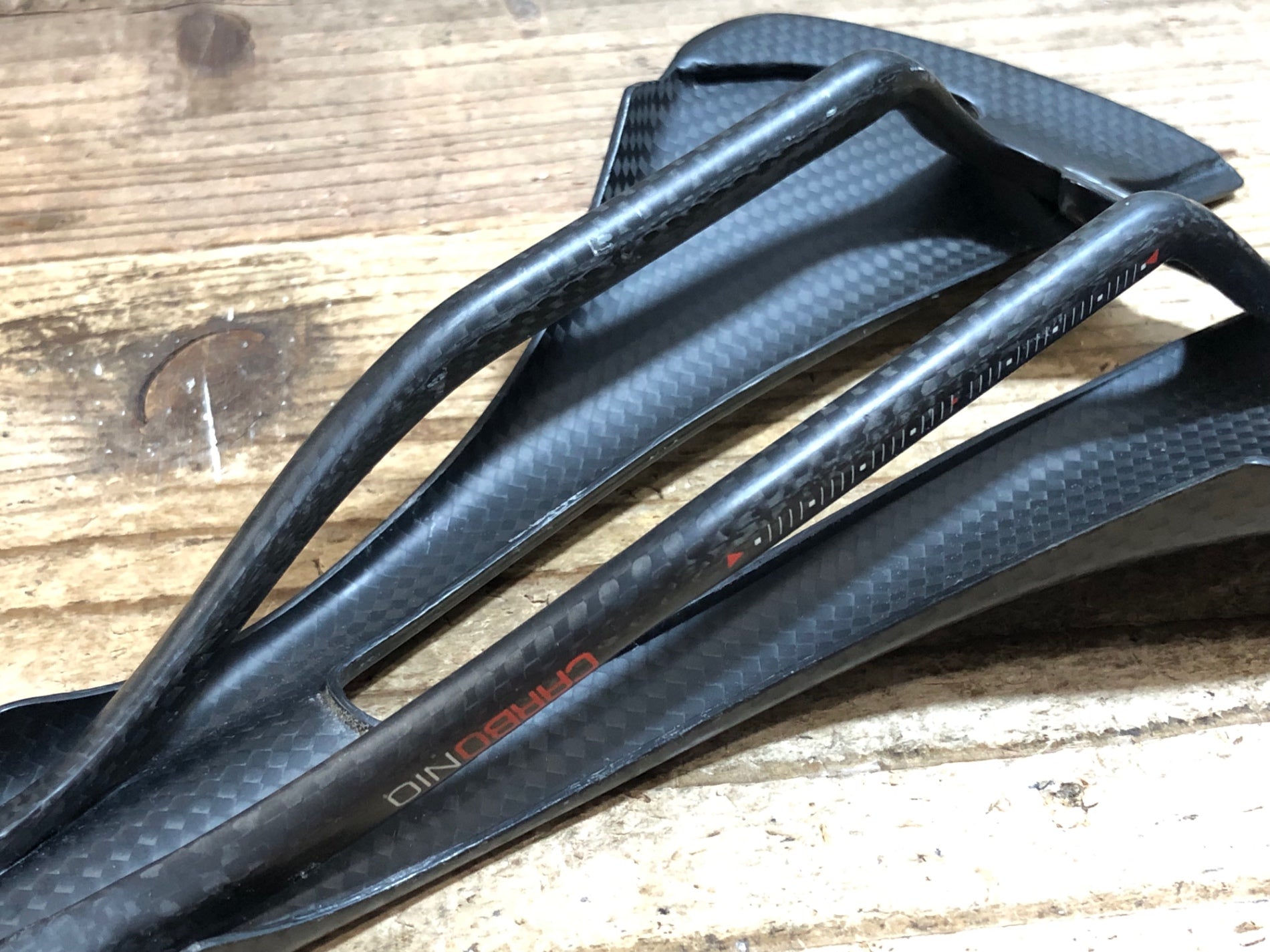 KI927 アスチュート ASTVTE ONE サドル カーボンレール 132mm – BICI