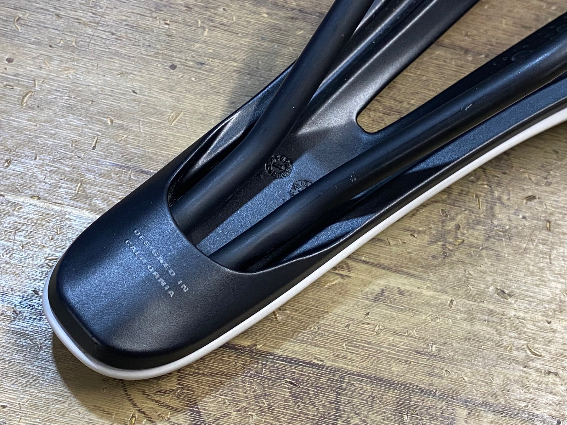 JT777 スペシャライズド SPECIALIZED ROMIN EVO EXPERT GEL 143mm