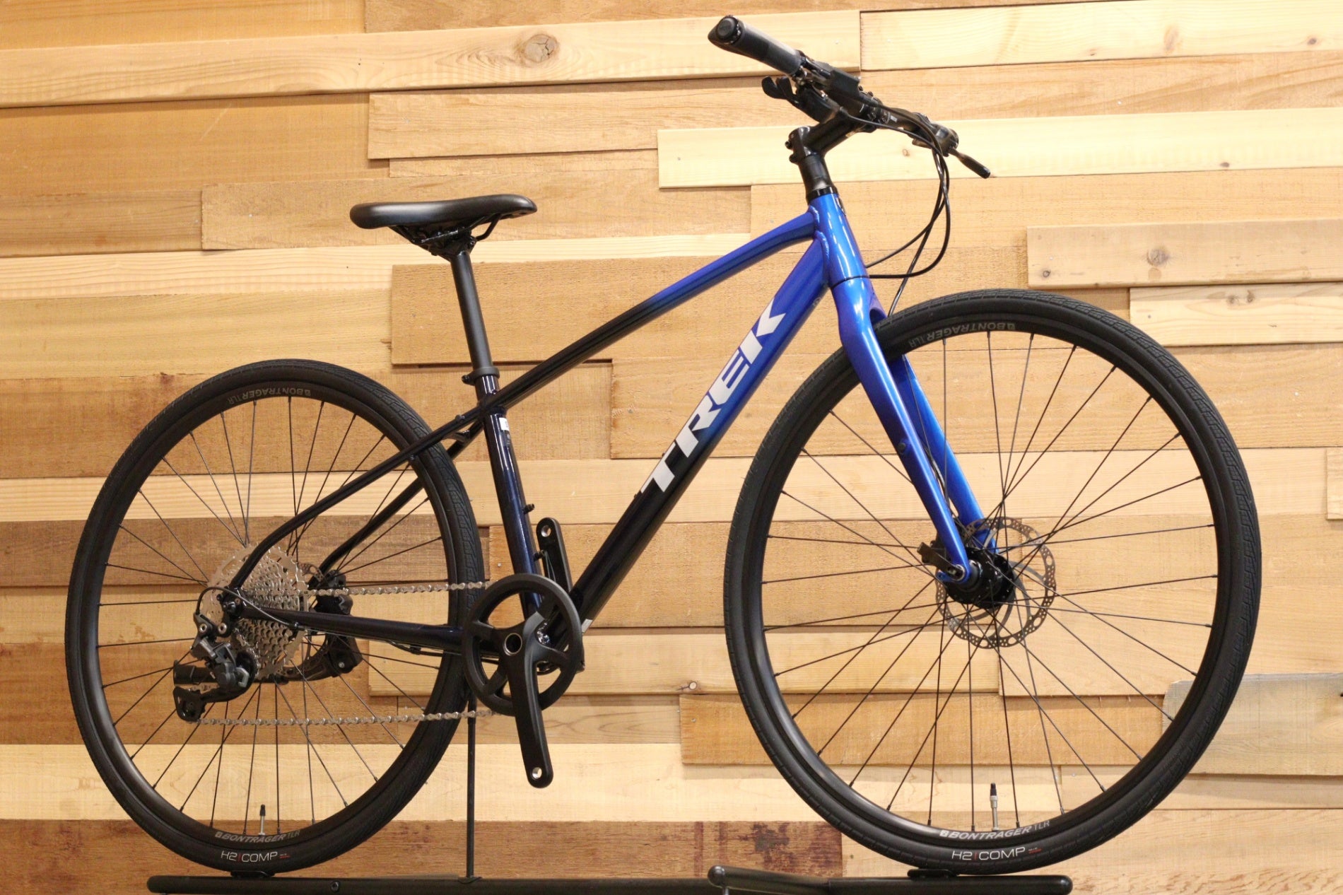 トレック TREK FX3 DISC 2023 Sサイズ シマノ DEORE MIX 10S 油圧