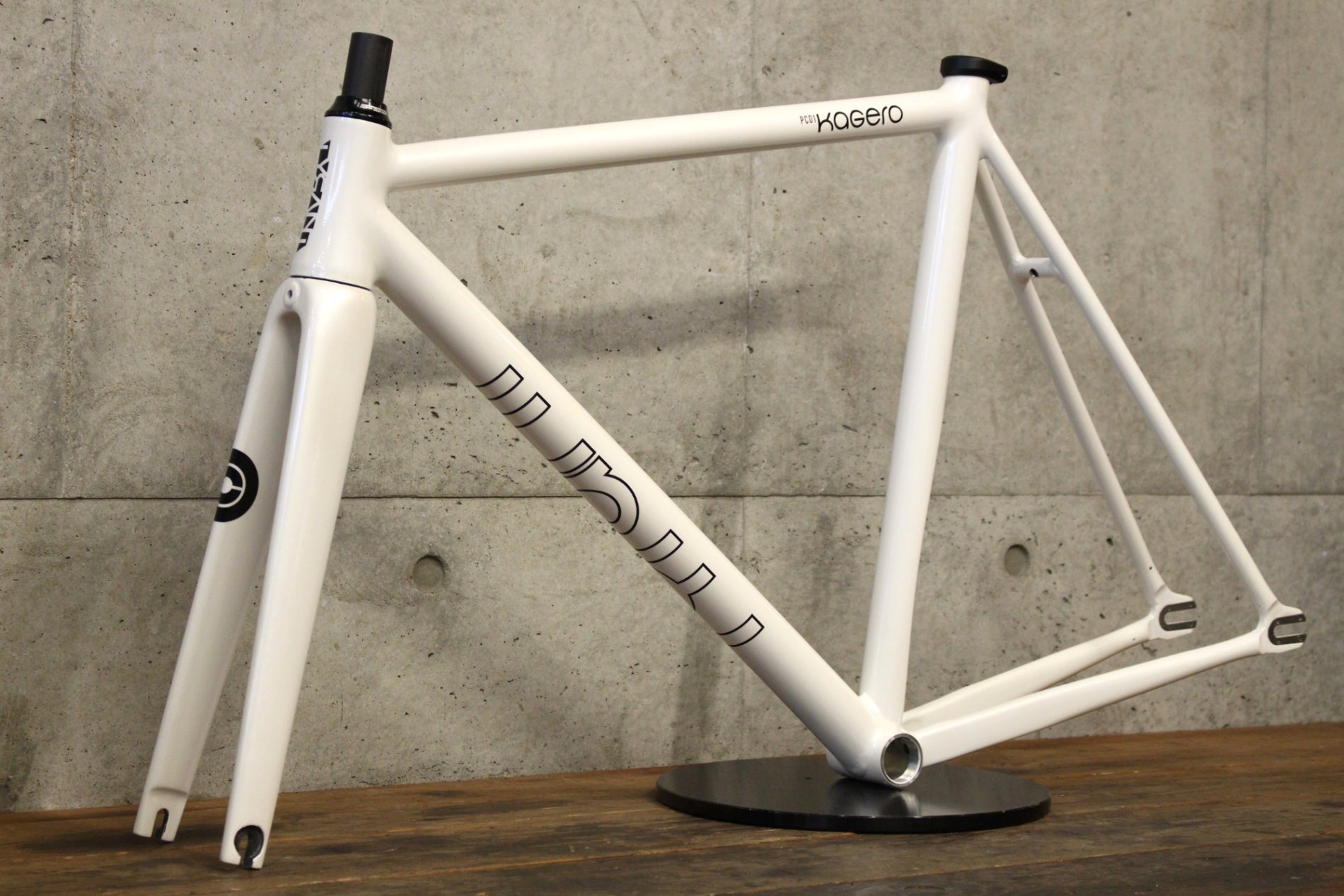 タイラントバイク TYRANT BIKES カゲロウ KAGERO Sサイズ アルミ