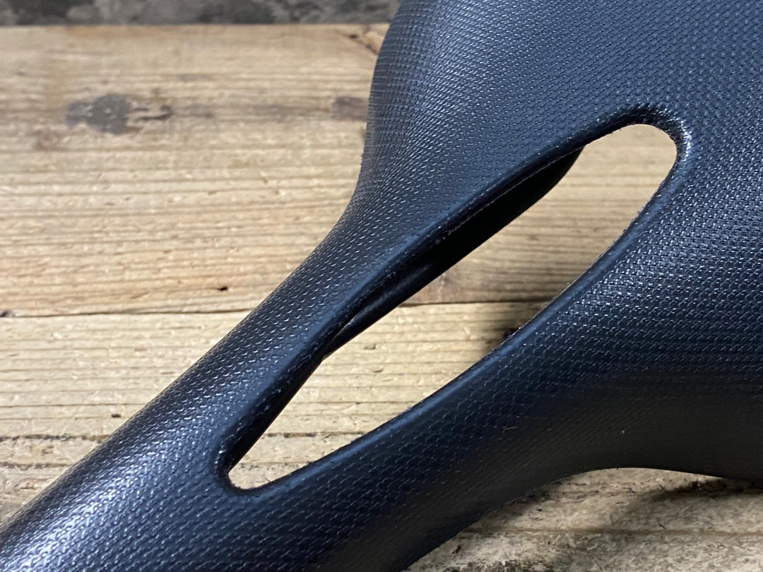 KH704 ブルックス BROOKS CAMBIUM C17 CARVED サドル 黒