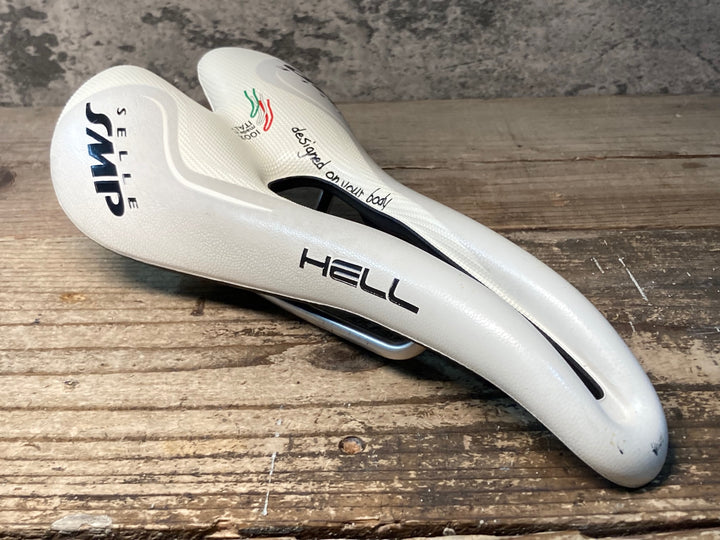 JK589 SELLE SMP HELL サドル 白 ステンレスレール 145mm