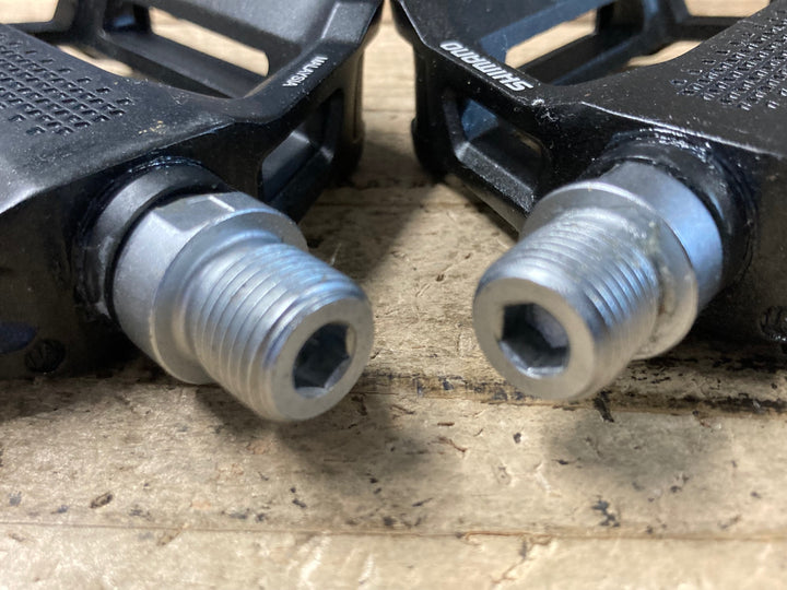 KA099 シマノ SHIMANO PD-EF202 フラットペダル ブラック 未使用品