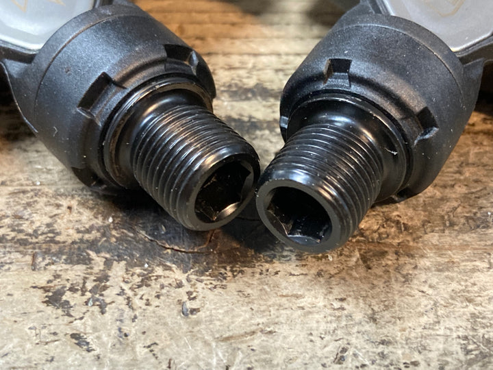 JS922 ルック LOOK KEO BLADE CARBON 予備バネプレート、クリート未使用付属