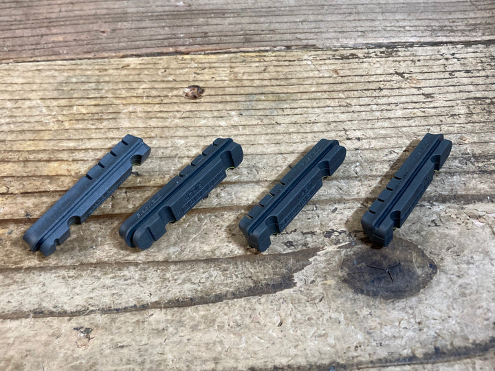 KI437 AX Lightness ブレーキパッド 4pcs シマノ用