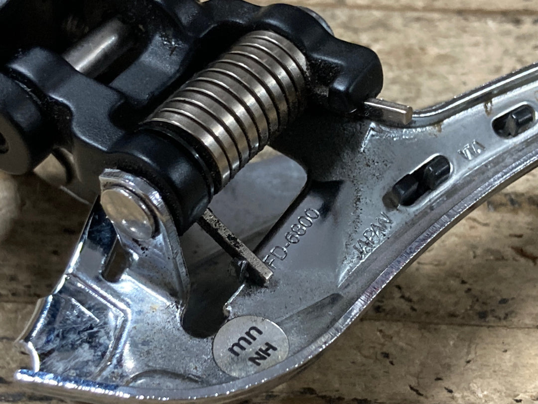 JY582 シマノ SHIMANO アルテグラ ULTEGRA FD-6800 フロントディレイラー バンド式 Φ34.9