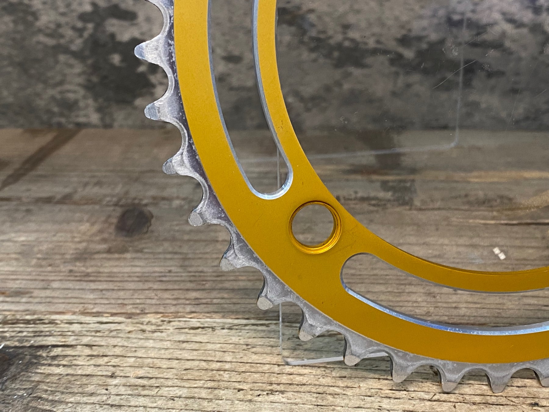 JJ557 スギノ Sugino MC130 チェーンリング 金 42T PCD130mm 厚歯