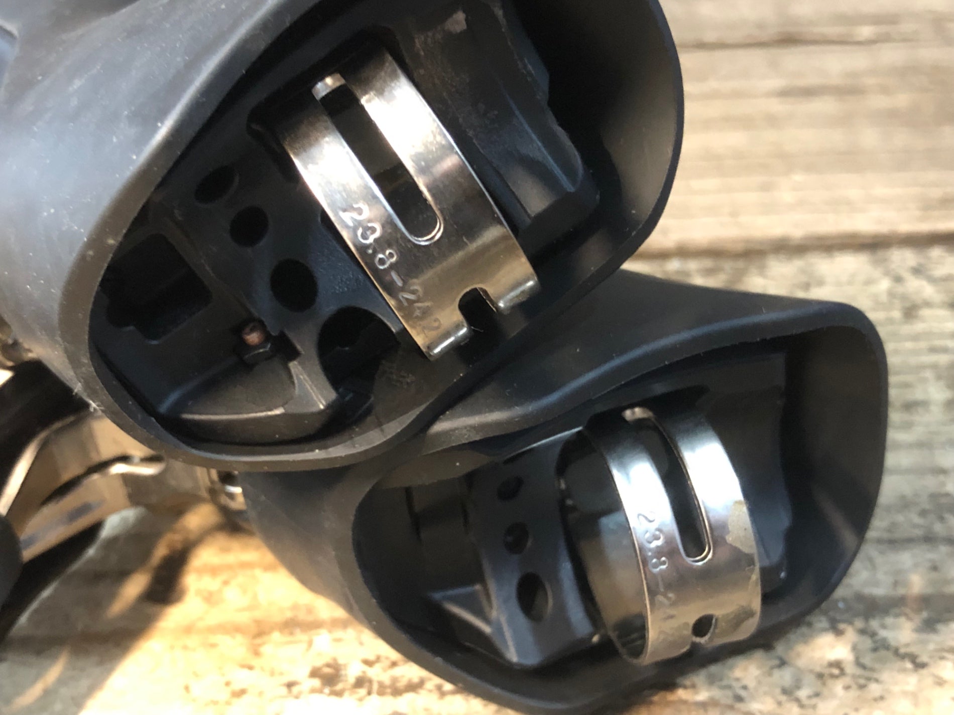 JU238 シマノ SHIMANO 105 ST-5700 STIレバー 左右セット 2×10S 黒