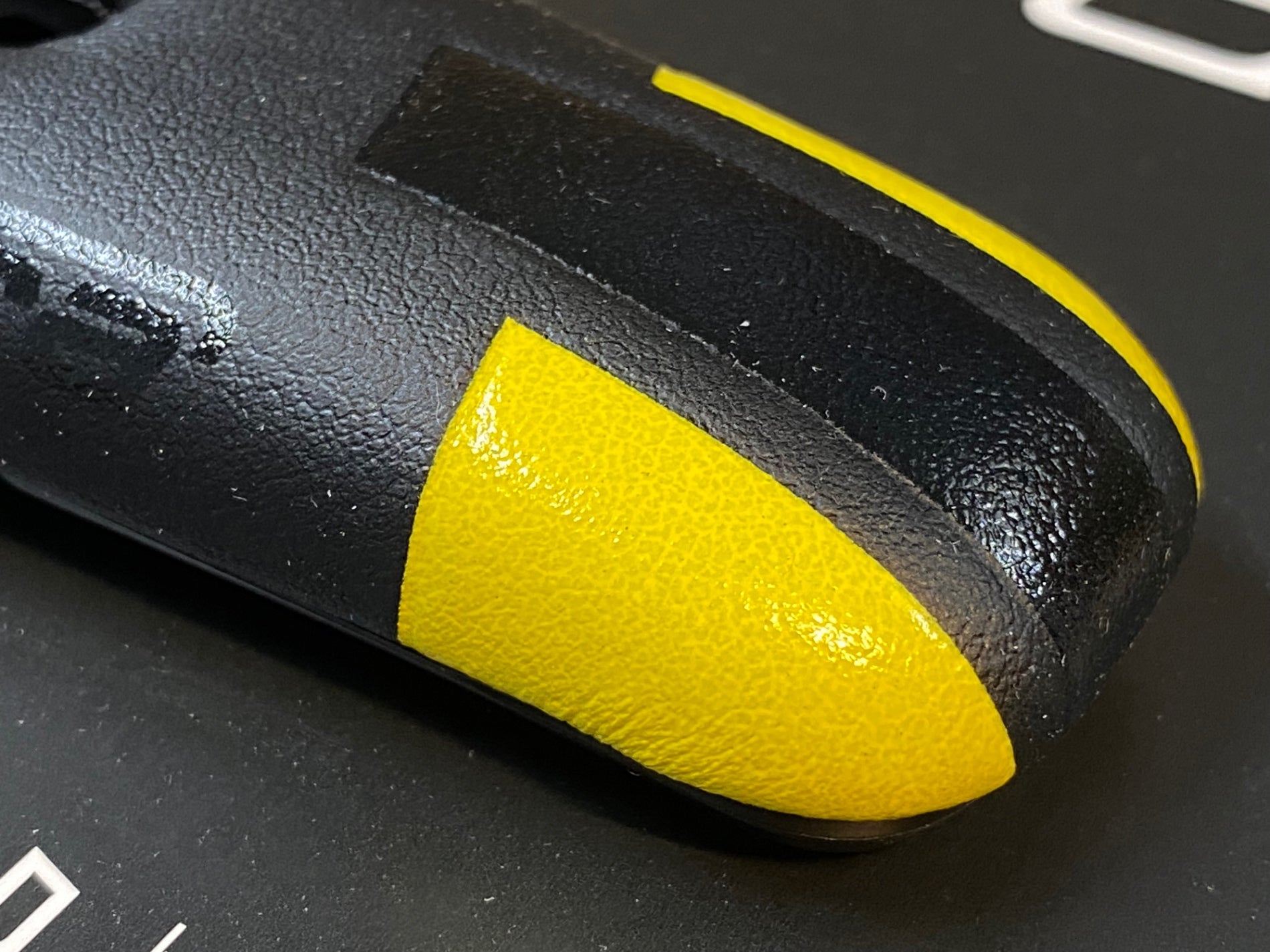 JU275 サンマルコ san marco MANTRA RACiNG サドル 黒黄 NARROW