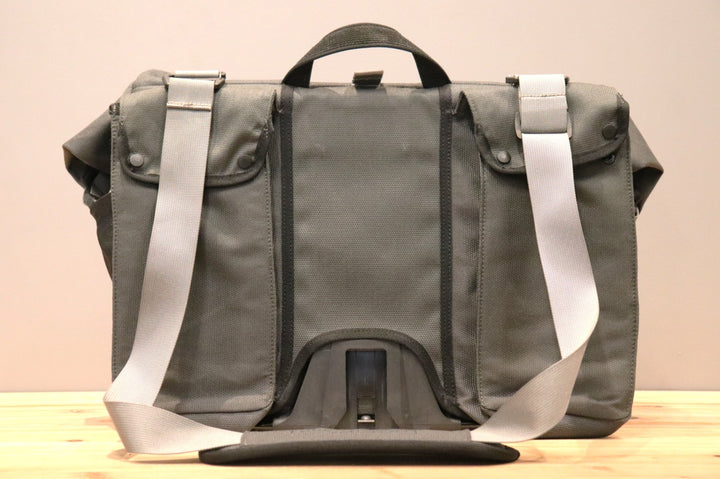 BKK040 ブロンプトン BROMPTON ボロ―ロールトップバッグ BOROUGH ROLL TOP BAG LARGE フロントバッグ 【仙台店】