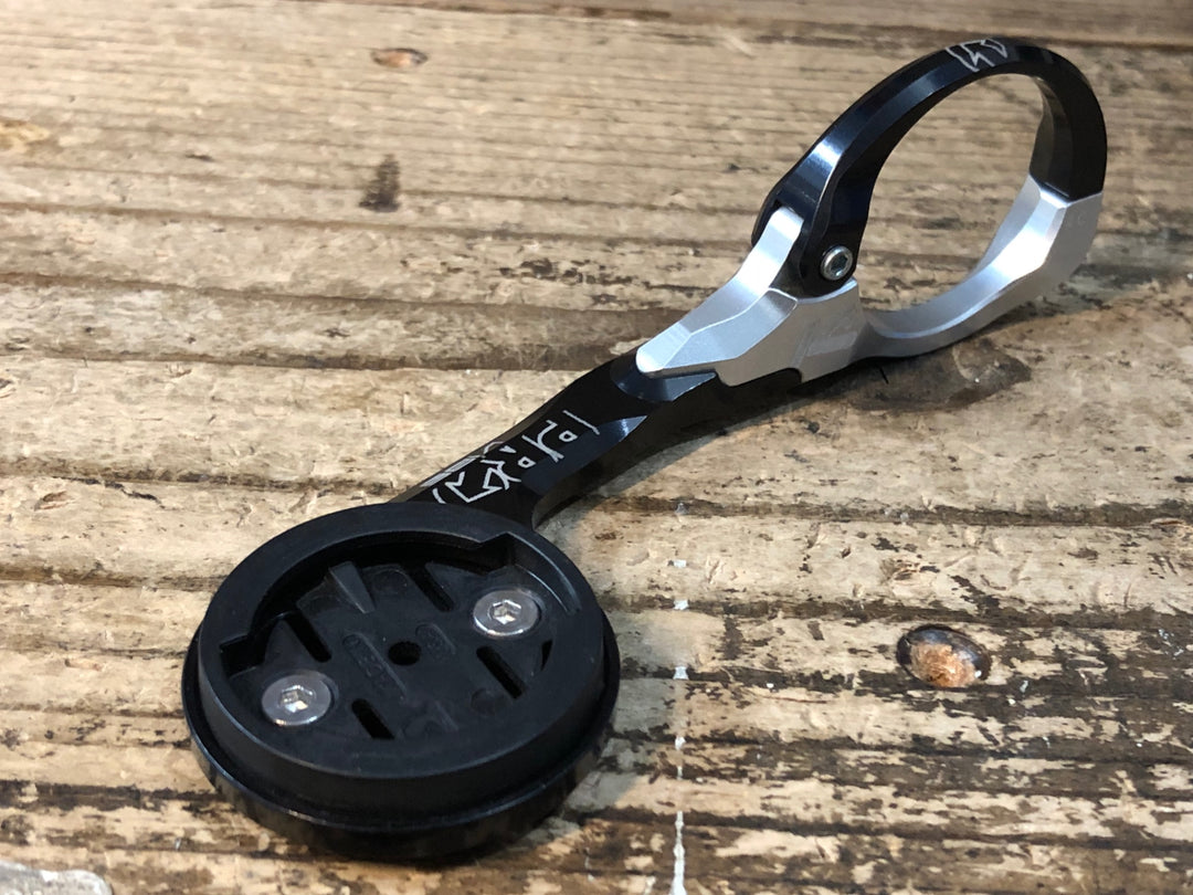 JQ853 シマノ SHIMANO PRO VIBE K-EDGE サイクルコンピューターマウント ブラックシルバー Φ31.8 GARMIN