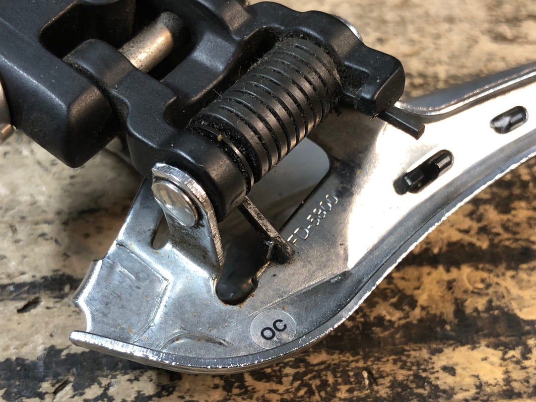 JS782 シマノ SHIMANO 105 FD-5800 フロントディレイラー 2S 11S