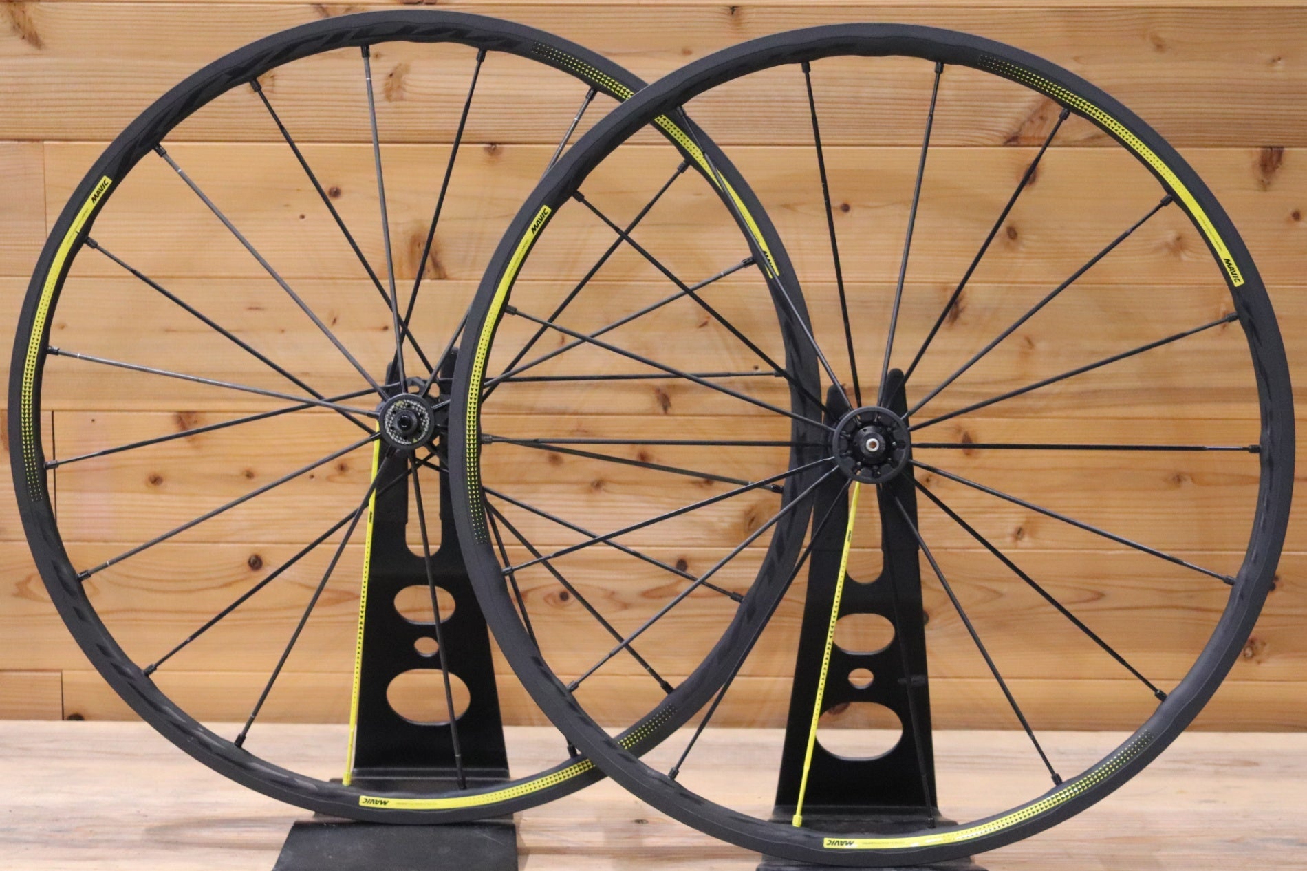 マヴィック MAVIC キシリウム プロ エグザリット KSYRIUM PRO EXALITH