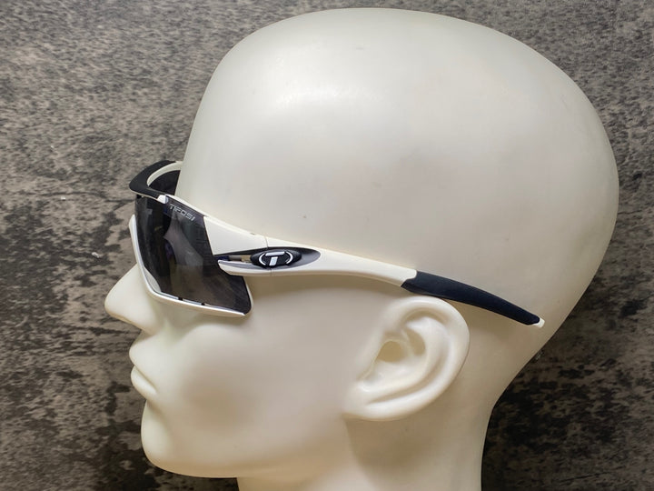 JN849 ティフォージ TIFOSI ダボス DAVOS サングラス アイウェア 白 レンズ2枚付属