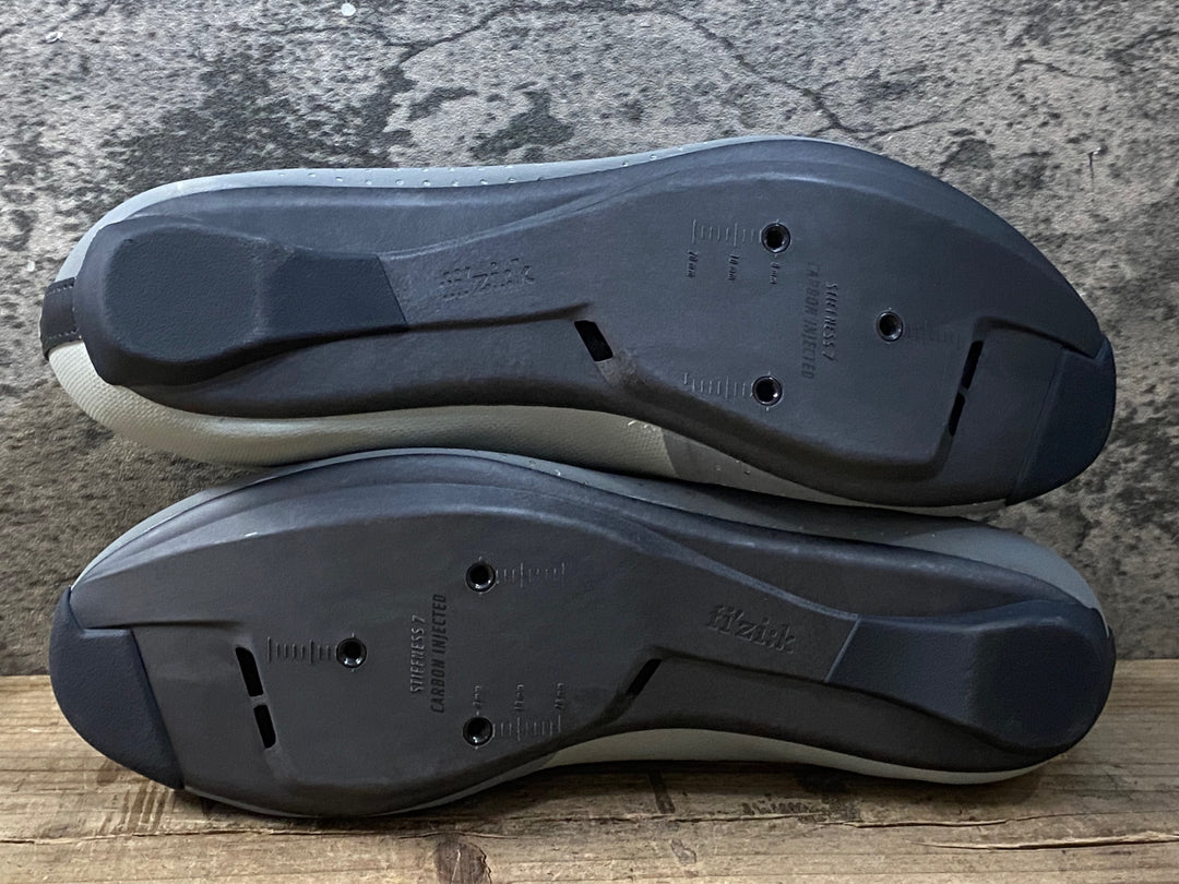 KK389 フィジーク fizik TEMPO OVERCURVE R4 SHOES ビンディングシューズ 3穴 グレー EU42