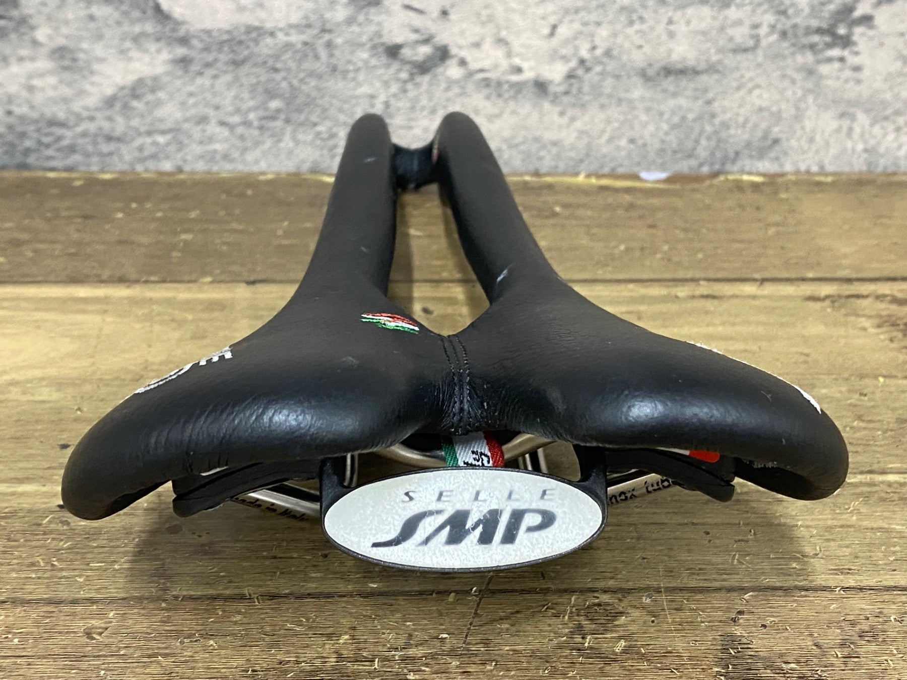 JS944 SELLE SMP DRAKON サドル INOX TUBE レール 138mm 黒 – BICI