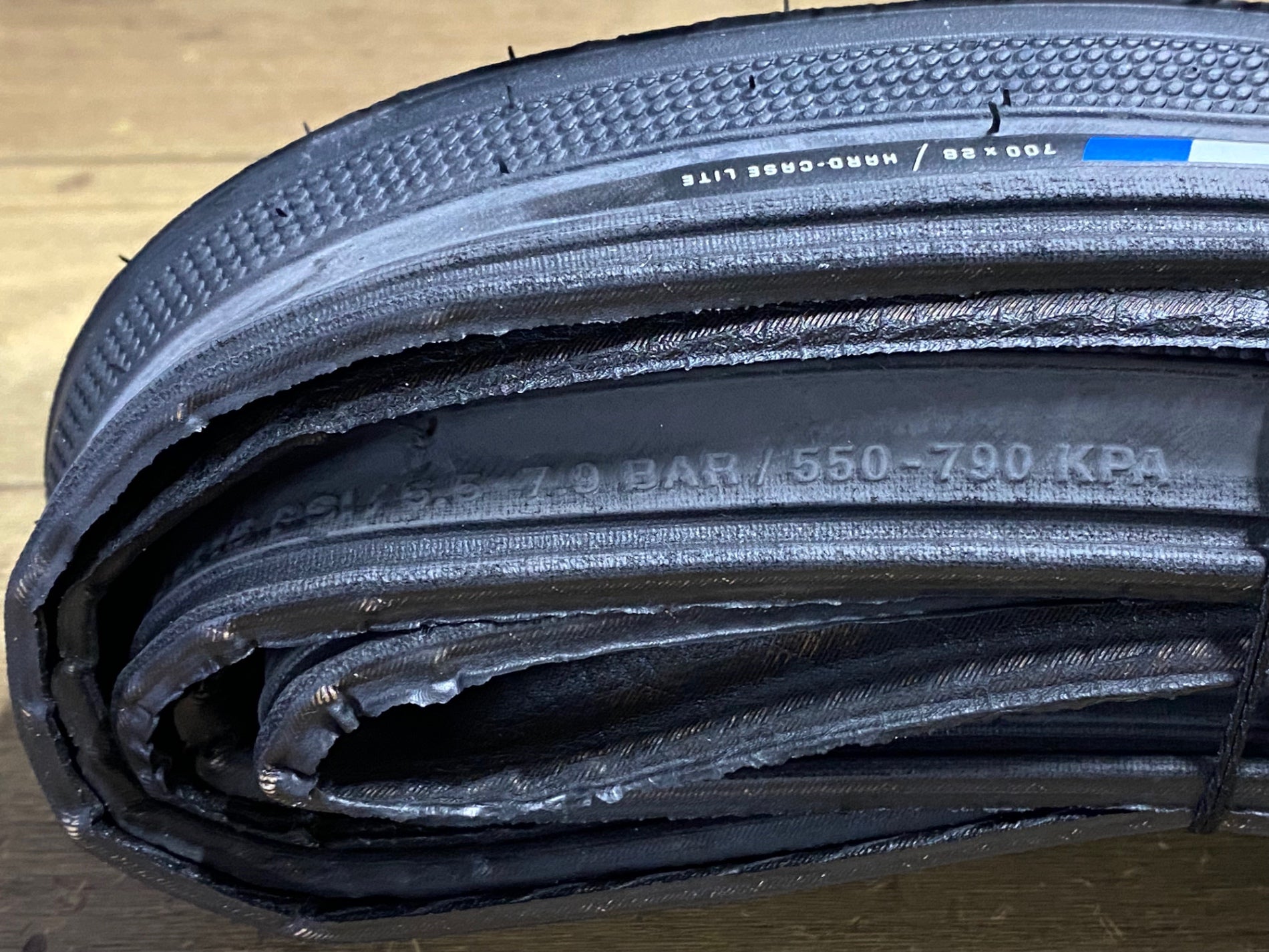 KK168 ボントレガー BONTRAGER R2 クリンチャータイヤ 700x28c – BICI