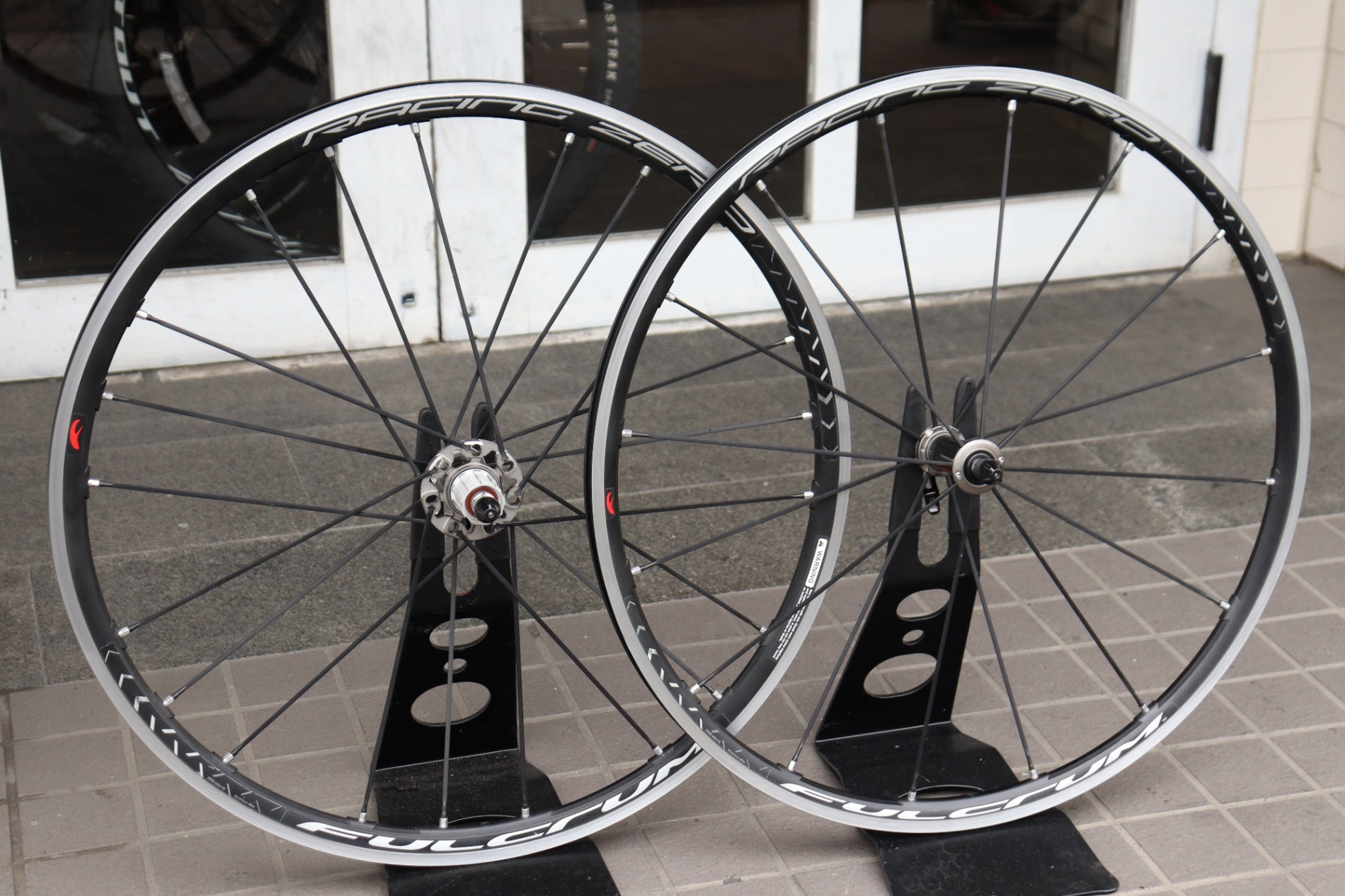 フルクラム FULCRUM レーシング ゼロ RACING ZERO アルミ クリンチャー