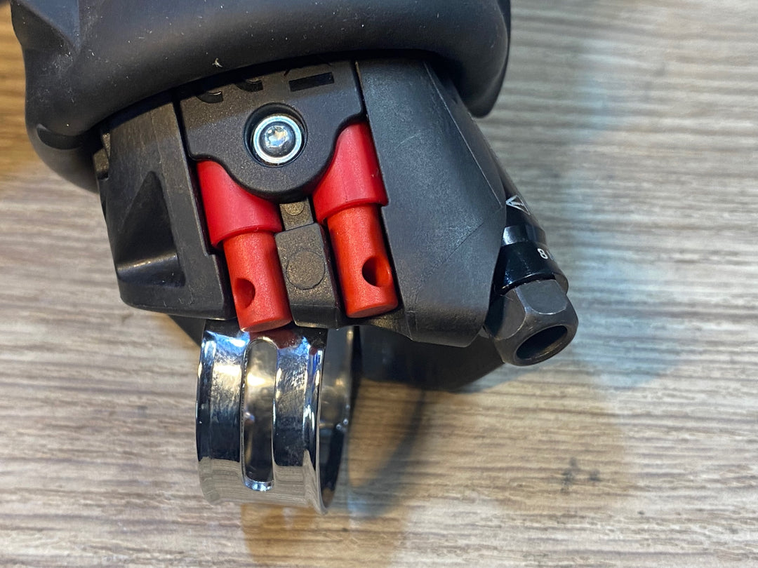 JR072 スラム SRAM RED eTAP D1 レバー 11S 右 ※クランプ部割れのためジャンク 動作未確認
