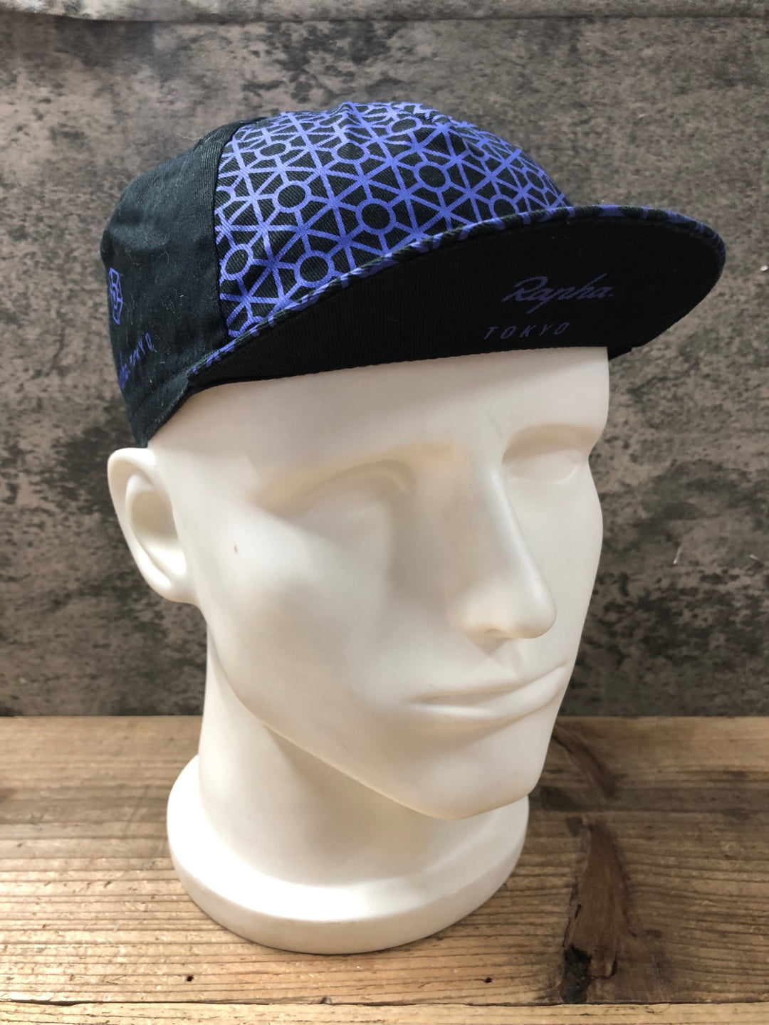 KA299 ラファ Rapha CLUB HOUSE MERCH CAP サイクルキャップ 黒 紫 ワンサイズ ※動物の毛
