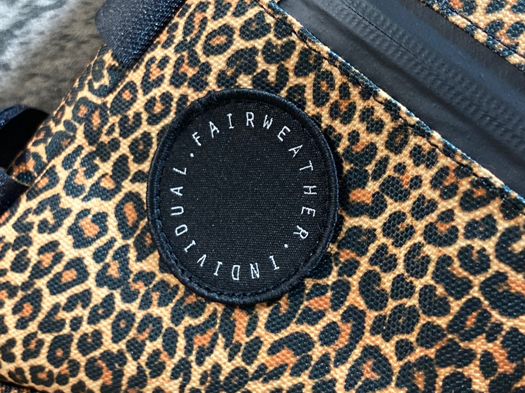 KE456 フェアウェザー FAIRWEATHER コーナーバッグ CORNER BAG フレームバッグ 豹柄