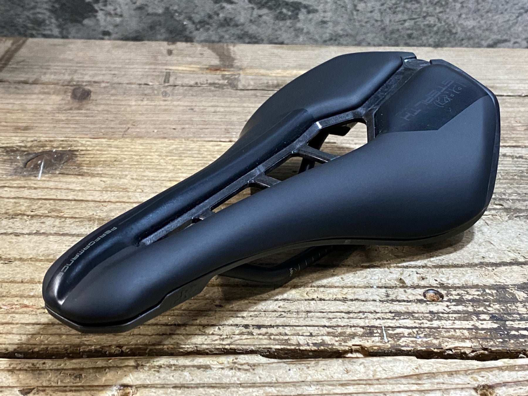 KC319 シマノ SHIMANO PRO STEALTH CURVED PERFORMANCE サドル 黒 inox