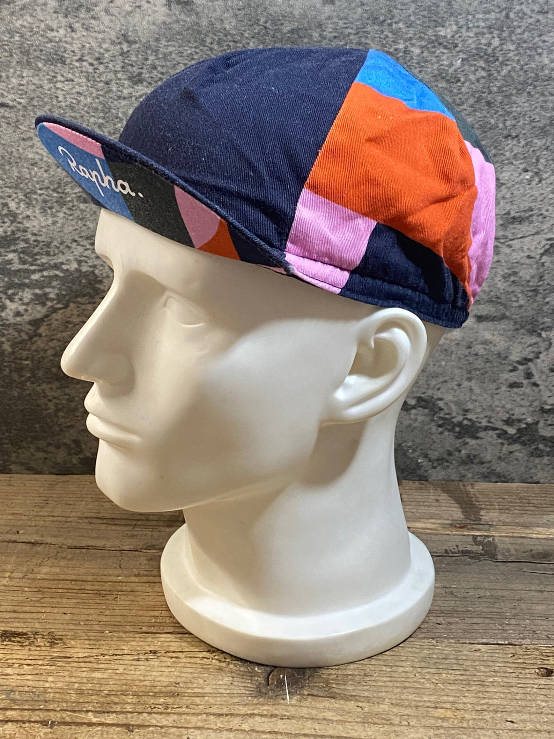 KC687 ラファ RAPHA ATHLETES CAP サイクルキャップ 黒 総柄 ONESIZE