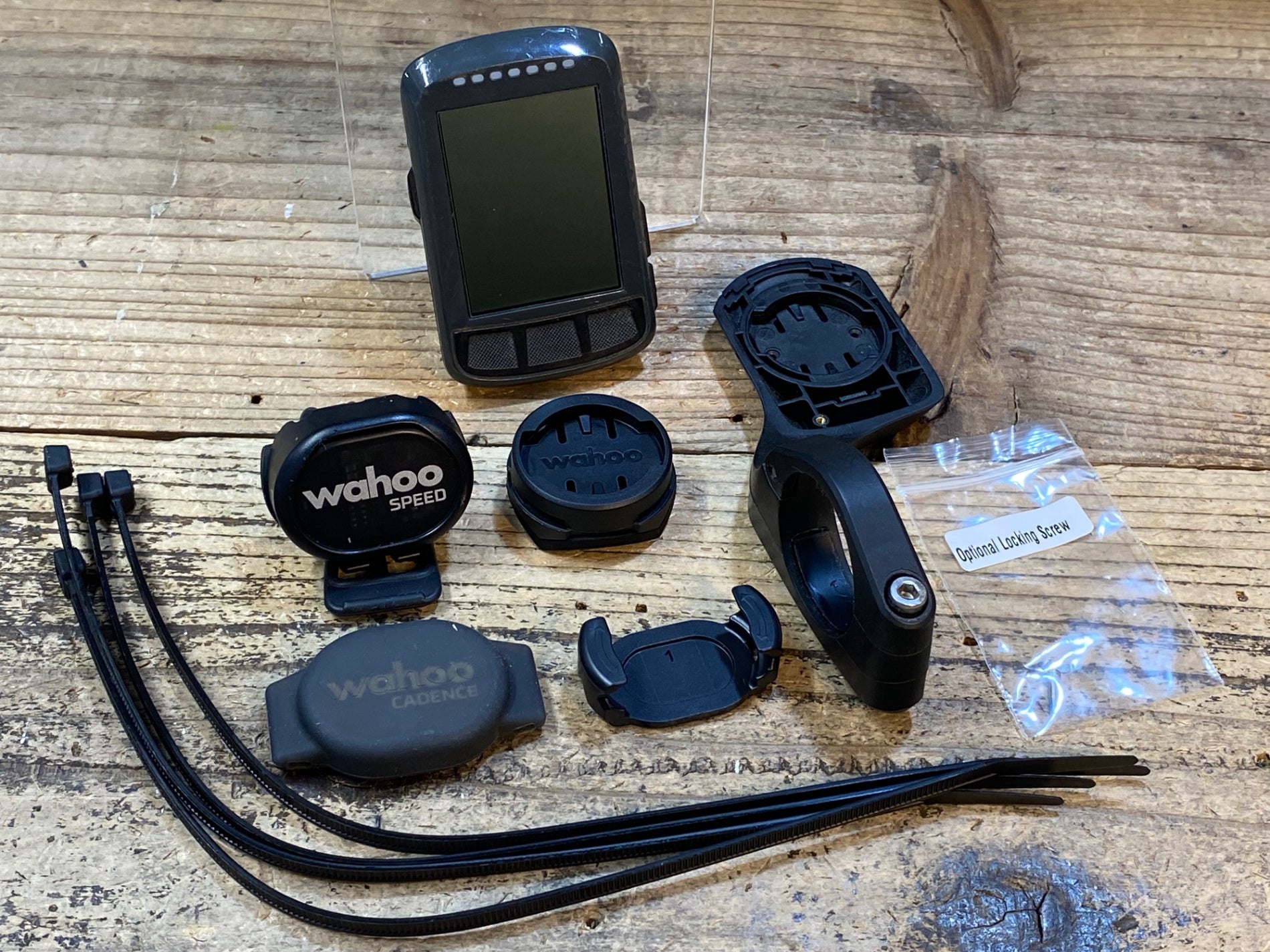 wahoo ELEMENT BOLT フルセット 買取 店舗 wahoo ELEMENT BOLT サイクルコンピューター レックマウント